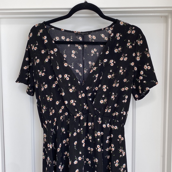 Staccato high low dress. Beautiful On and flows nicely - Picture 3 of 4